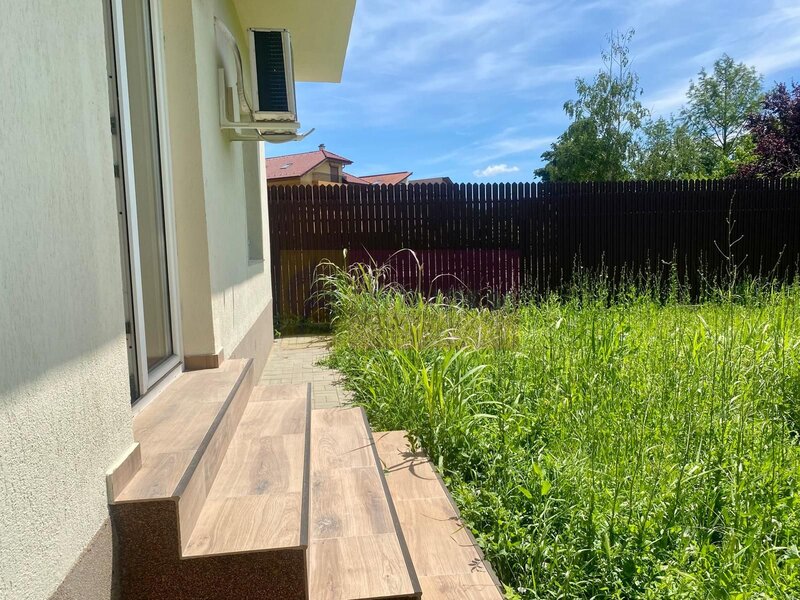 Duplex in vila, 4 camere, renovat 2025, curte 250 mp, Mogosoaia